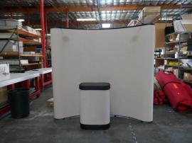 QD-103a Quadro S Portable Hybrid Display with Velcro-compatible Fabric -- Image 1