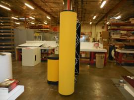 QD-143 Quadro S Straight Pop Up Display with Case-to-Counter Conversion -- Image 2