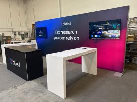 RENTAL: RE-2110 Inline Design with Single-Sided Lightbox -- View 2