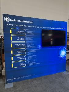 RENTAL: RE-1215 10&rsquo; x 10&rsquo; Inline Design with 110" Wide x 96" High Single-Sided Lightbox -- View 3