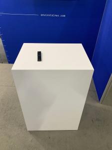 RENTAL: RE-2168 Gravitee Panel System Inline Design with Storage Closet with Locking Door -- View 7
