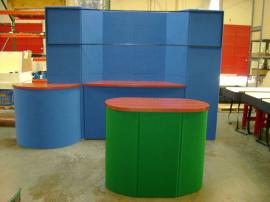 Intro Folding Panel Display with Oval Counter -- Image 2